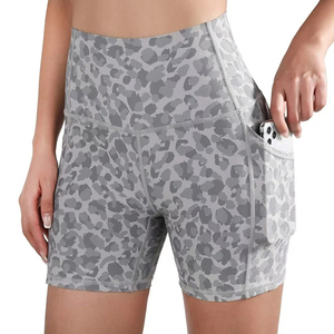 Taux raisonnable facile à porter femmes Shorts de yoga de haute qualité meilleur matériel léger anti-rétrécissement femmes Shorts de yoga avec un nouveau style - Product Image 1