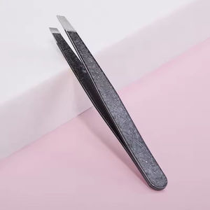 Pinzas Profesionales para Cejas KAAMIR INSTRUMENTS, Punta Puntiaguda, Acero Inoxidable, Ecológicas, Ligeras, de Alta Calidad, Lujo, Finas - Product Image 4