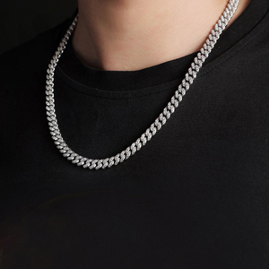 Collar de cadena cubana delgada de moissanita estilo hip hop, con apariencia de oro blanco, minimalista, para hombre, de lujo, para uso diario, con brillo. - Product Image 6