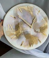 Horloge murale en résine époxy de haute qualité restaurant et logo personnalisé Horloge murale en bois de résine décorative à la maison par GM IMPEX