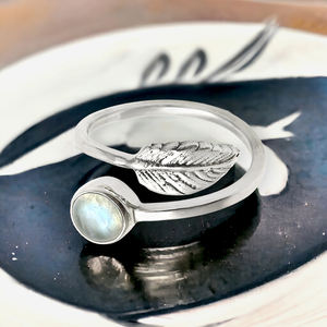 แหวนใบพระจันทร์สีน้ำเงินเพลิงสีรุ้งธรรมชาติสำหรับงานเลี้ยงวันเกิด925เครื่องประดับแฮนด์เมดเงินสเตอร์ลิงสีน้ำเงินผู้ผลิตจำนวนมาก - Product Image 2