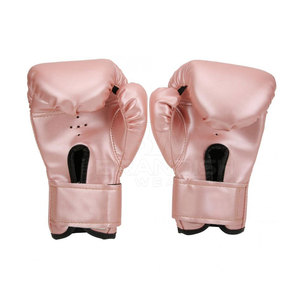 Gants de boxe légers confortables de meilleure qualité avec logo personnalisé Offre Spéciale sur des gants de boxe fabriqués au Pakistan - Product Image 2