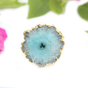 Fashion Jewelry Natural Green Solar Quartz Gemstone Flower Design Gold Electroplated <b>Women</b> <b>Ring</b> for Wedding Wholesale From India - Product Image 1