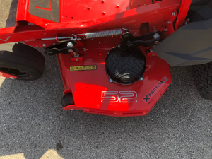 Cortadora de Césped Comercial GRAVELY PRO-TURN EV 52 con Batería y Giro Cero - Product Image 4