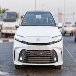 (F&2) Toyota Camry LE Híbrido 2.5L Usado 2025 - Product Image 2