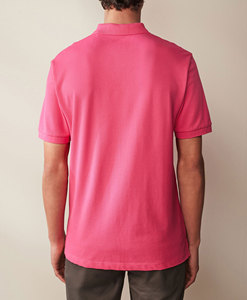 Vente en gros de polos en piqué rose vif réguliers à manches courtes de qualité exportée - Product Image 3