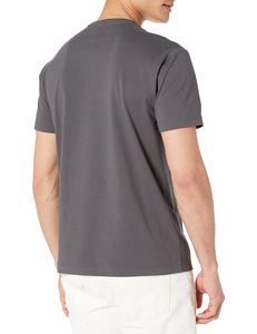 Venta al por mayor de algodón hombres camiseta casual moda liso manga corta cuello redondo ligero transpirable suave tela cómoda verano - Product Image 1