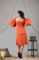 Robe droite bouffante orange brûlée de haute qualité avec fente latérale robe géométrique rouge de lave une pièce pour les femmes à un prix raisonnable