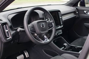 VOLVO XC40 RECHARGE TWIN PLUS 2022 IMPECABLE, CON VOLANTE A LA IZQUIERDA/DERECHA, TRACCIÓN EN LAS CUATRO RUEDAS, MOTOR DOBLE, VEHÍCULO ELÉCTRICO, LISTO PARA ENVIAR - Product Image 2