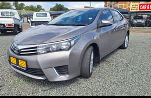 Voiture d'occasion de qualité et abordable, Toyota Corolla 1.6 Prestige 2015, conduite à droite - Product Image 3