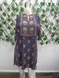 Modern Elegant Digital Printed Long Tunic <b>Kurti</b> <b>for</b> <b>Women</b> Indian and Pakistani Style <b>for</b> Everyday and Casual Wear From India - Product Image 4