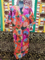 Kimono en coton doux avec motif de fruits imprimés à la main pour femme Tissu léger et respirant parfait pour les vacances à la plage ou décontracté