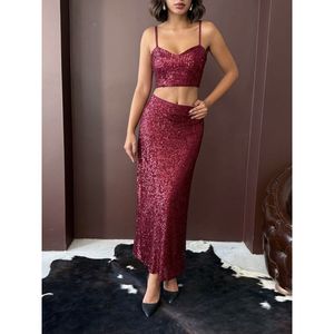 Robe de soirée longue à paillettes bordeaux Topshow - Product Image 3