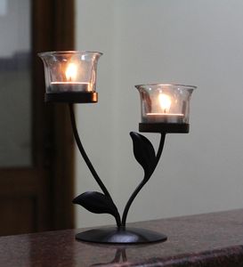 Black Coated <b>Tea</b> <b>Light</b> Candle Holder Easy Portable <b>Light</b> Weight Wholesale Holiday Candle Stand Scented Glass Candle Jar Holder - Product Image 3