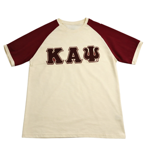 Camiseta Kappa Alpha Psi Kream Premium de Chenille con Letras Bordadas, Corte Raglán, Talla Estándar, Algodón Premium, Prenda de Fraternidad Griega - Product Image 4