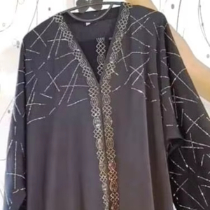 Vêtements musulmans traditionnels islamiques élégants et modestes pour femmes, belle coupe, abaya de qualité supérieure, style Dubaï-Accessoire inclus - Product Image 1