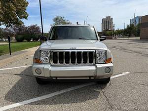 Jeep Commander Sport 2008 usado en venta a bajo precio - Product Image 2
