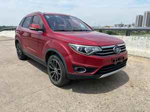 Auto a Gasolina 2024 Faw SUV Automático con Asientos de Cuero, Llantas de Aleación de Aluminio R17, en Venta - Product Image 3