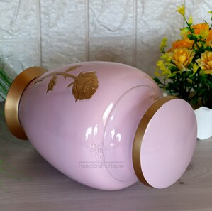 "Urne de crémation classique à décor floral personnalisé de qualité supérieure | Pot de cendres métalliques de qualité en gros pour monuments commémoratifs pour adultes" - Product Image 6