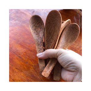 Cuillère en bois écologique artisanale de vente chaude avec couleur naturelle et forme personnalisée pour la cuisine et le thé - Product Image 1