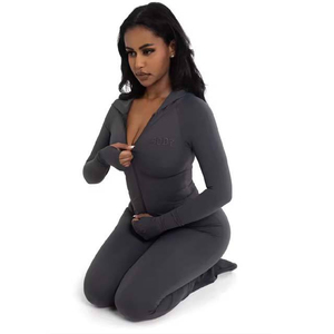 Ensemble survêtement femme de qualité supérieure, vente en gros, décontracté, uni, avec cordon de serrage, pantalon évasé, logo personnalisé, rouge - Product Image 4