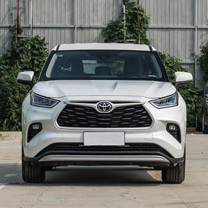 Nouvelle voiture Toyota Yar-is Cross 2024 1.5 Expérience de conduite dynamique hybride avec système hybride 130 offrant un couple plus fort - Product Image 1