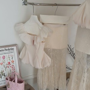 Ensemble deux pièces pour femmes, chemisier en mousseline de soie blanche romantique et jupe longue en dentelle, OEM - Product Image 4