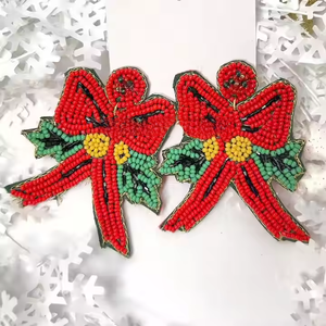 Boucles d'oreilles clous classiques brodées de fleurs multicolores tendance pour femmes – Bijoux fantaisie à la mode en promotion pour les soirées - Product Image 6