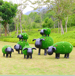 Statue de mouton en fibre de verre décorative d'extérieur, revêtement écologique, dessin animé, paysage de jardin, petite statue de mouton - Product Image 1