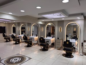 Ensemble moderne de fauteuil de barbier réglable en cuir et de poste de lavage pour salon de coiffure - Product Image 5