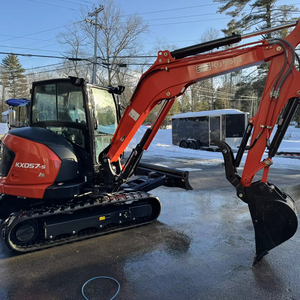 Nouvelle mini-excavatrice Kubota KX057-5 2025 de 5,7 tonnes, excavatrice sur chenilles diesel certifiée CE/EPA, excavatrice compacte hydraulique avec lame angulaire - Product Image 1