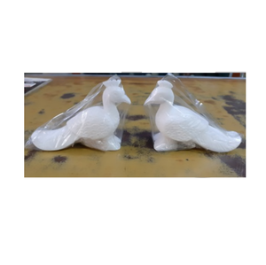 Sous la peau de sculpture de marbre se trouve l'âme d'un monde disparu façonné en secret et scellé à l'intérieur pour personne à déranger - Product Image 2