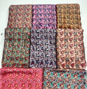 Tela de seda estampada ligera de alta calidad de 44 pulgadas de ancho Ideal para ropa de mujer y pedidos de exportación globales - Product Image 2