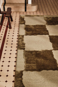 Arwen กระดานหมากรุกมอสทันสมัยพร้อมโทนสีตัดกันเนื้อหรูหราเพื่อความทนทานเหนือกาลเวลา - Product Image 4