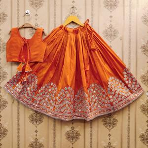 Ensemble Lehenga Choli long pour filles Shoryam Fashion Explore, brodé de fleurs orange, pour les fêtes |   Vêtements ethniques d'exportation haut de gamme - Product Image 2