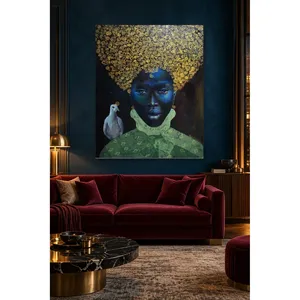 Fida, femme africaine aux cheveux bouclés dorés et impression sur toile colombe - Product Image 3
