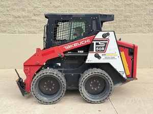 Cargadora compacta Takeuchi TS50R de 2017 con elevación radial de 50 HP en venta - Product Image 2