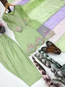 Costume Salwar pour femmes, couleur vert menthe spéciale, broderie à la main, création de designer, avec taille plus - Product Image 3