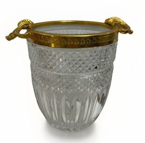 Special occasion <b>glass</b> ice bucket with polished look and artistic value perfect for parties and weddings - Product Image 1