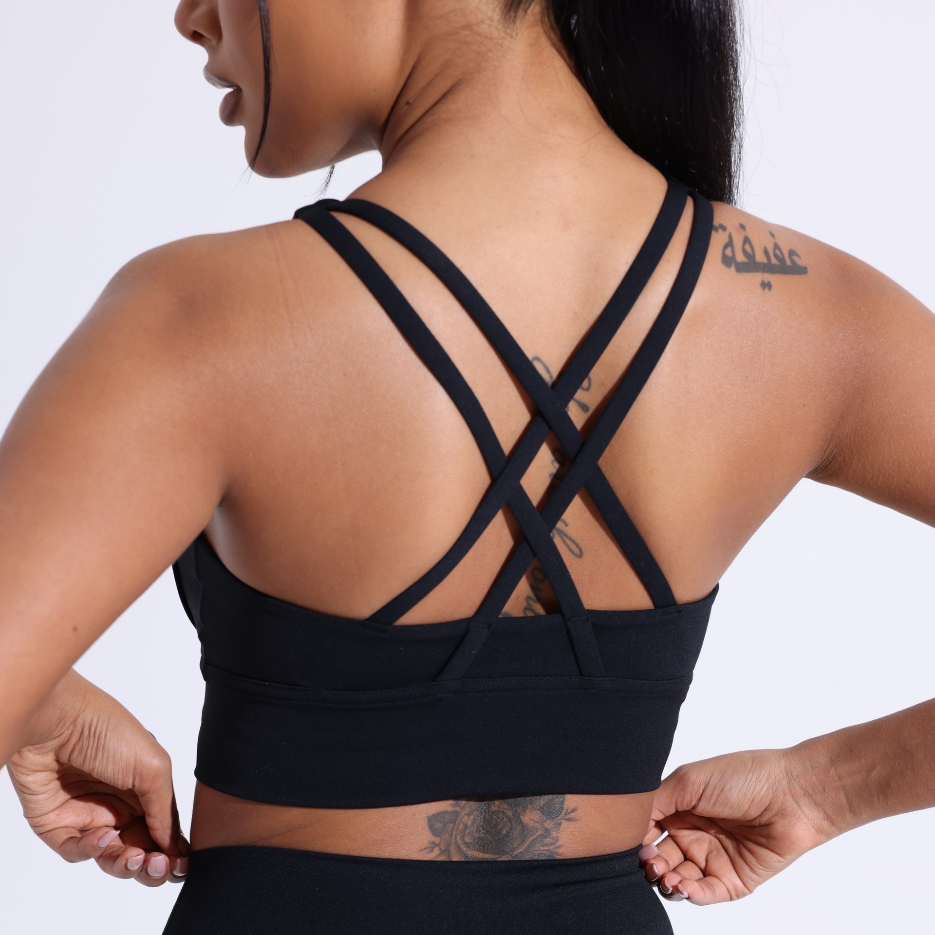 High Quality Women's Gym Clothes Lightweight Print Sportswear Elastic Cross Straps Breathable Sleeveless Yoga Bra Slim Fit