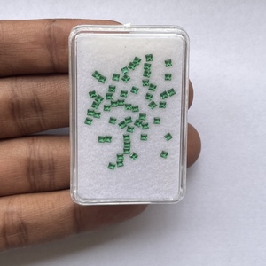 หินธรรมชาติแซมเบียมรกต2มม. เหลี่ยมเพชรพลอยเจ้าหญิงทรงเหลี่ยมอัญมณีล้ำค่าราคาส่งการตั้งค่าการทำเครื่องประดับ - Product Image 1