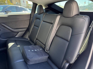 2024 Gasolina/Petrol Premium, Largo Alcance, Carga Rápida, Funciones de Conducción Inteligente, Asientos de Cuero, Cámara Trasera, En Buen Estado - Product Image 3