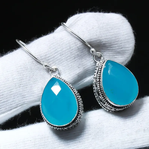 Boucles d'oreilles pendantes en argent sterling 925 faites à la main belle pierre précieuse calcédoine bleue prix de gros fêtes de charme chrétien - Product Image 2