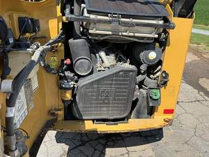 Utilisé pour la chargeuse compacte CAT 297C Capacité de 2 tonnes Bonne condition Vente d'origine Mini chargeuse sur pneus Moteur Pompe à roulement - Product Image 5