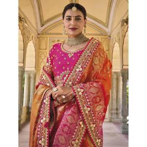 Sari Tradicional de Seda Dola Pura, Color Rosa Precioso con Bordado para Bodas - Product Image 6