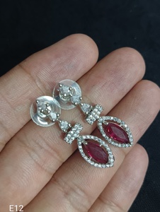 Nuevos pendientes de diamantes completos de moda, pendientes indios y americanos, accesorios de fiesta llamativos a la moda para mujer, pendientes para mujer - Product Image 3