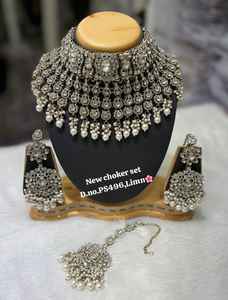 Conjunto de Collar Gargantilla Chapado en Oro con Pendientes y Maang Tikka, Joyería Étnica Hecha a Mano para Bodas, Fiestas y Compromisos - Product Image 2