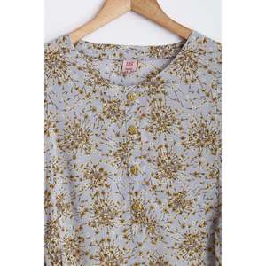 เสื้อเบลาส์ & เสื้อเชิ้ตฟิวชั่นของผู้หญิง - Product Image 1