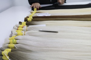 Raw Virgin High Quality 100% Human Bulk Hair Soft <b>Silky</b> Smooth Tangle-Free with Natural Shine Factory Direct Supply Raw Hair - Product Image 3