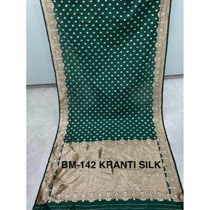 Sari Kesariya de Alta Calidad, Sari Tradicional Indio para Exportación al por Mayor, Secado Rápido, Disponible a Buen Precio - Product Image 2